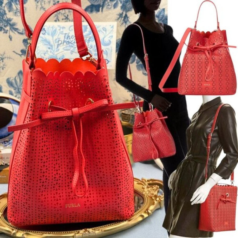 🆕 FURLA 🧿 NWOT Constanza Laser Cut Drawstring Bucket Bag, Red Leather